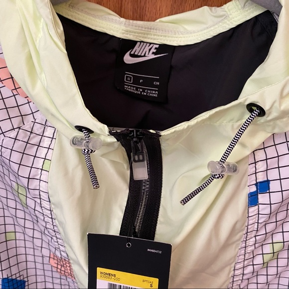 NWT Nike Loose Fit Pullover Jacket | Women’s Small - Picture 3 of 13